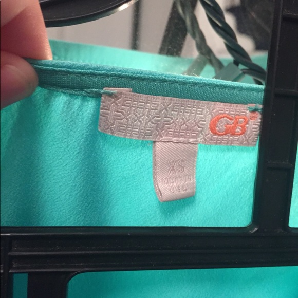 blouse - Picture 3 of 3